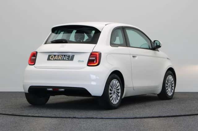 Fiat 500e (2023) thumbnail 4