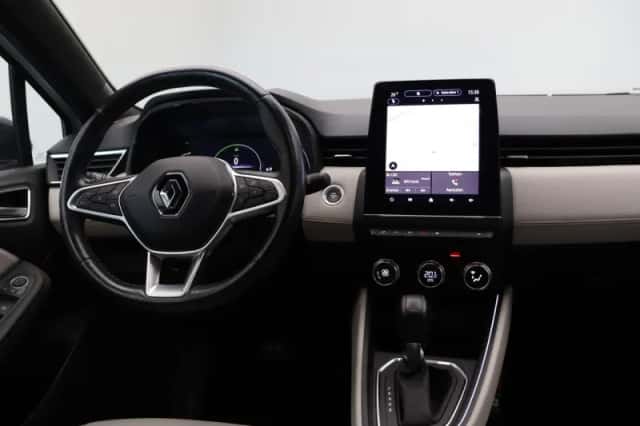 Renault Clio (2022) thumbnail 4