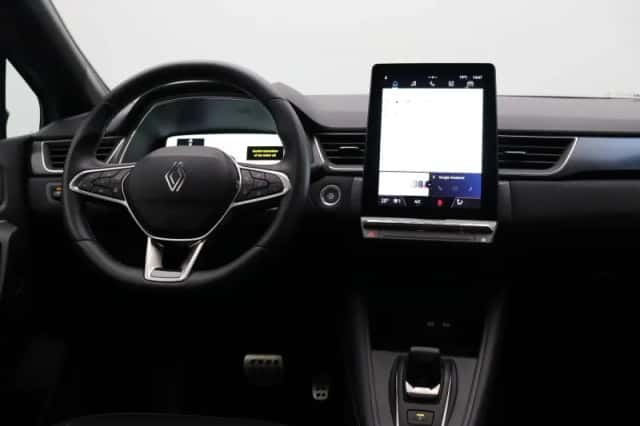 Renault Captur (2025) thumbnail 5