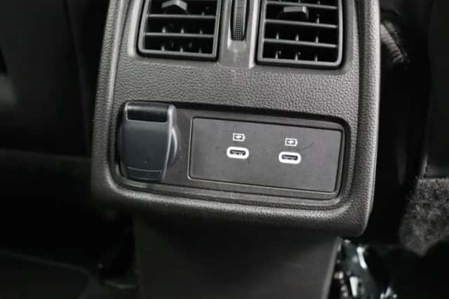 Renault Captur (2025) thumbnail 4