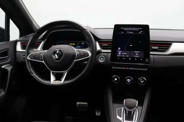 Renault Captur (2022) thumbnail 5