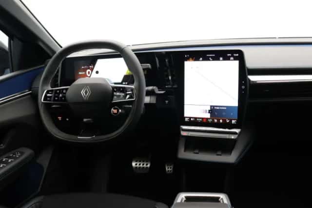 Renault Mégane E-Tech (2025) thumbnail 6