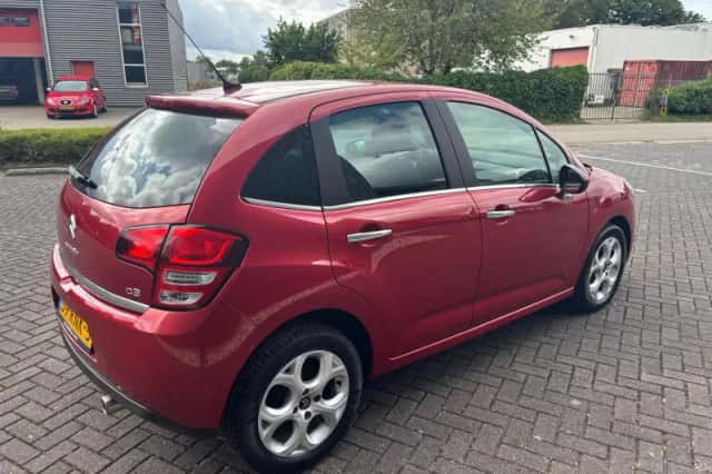 Citroën C3 (2011) thumbnail 2