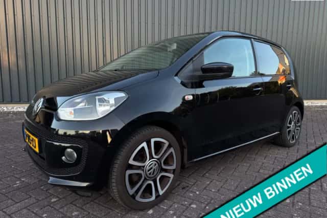 Volkswagen Up! (2014) thumbnail 1