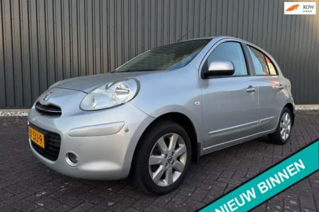 Nissan Micra (2012) thumbnail 1