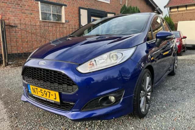 Ford Fiesta (2017) thumbnail 2