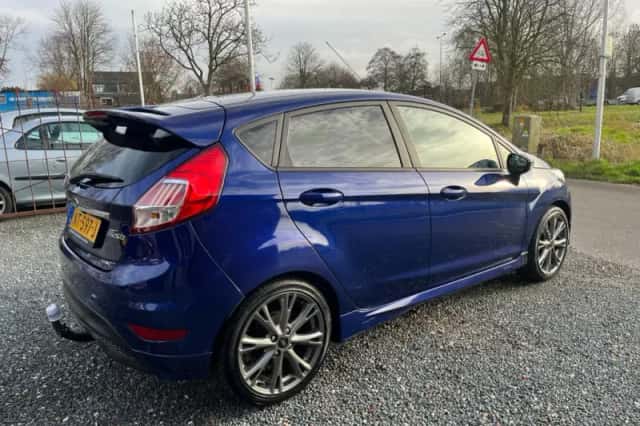 Ford Fiesta (2017) thumbnail 6