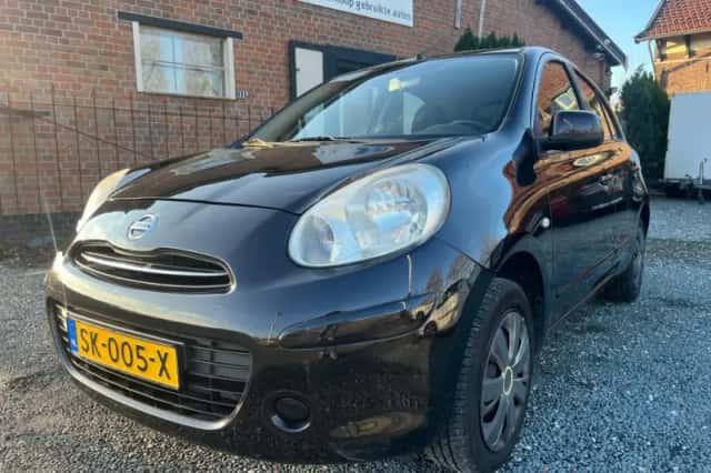 Nissan Micra (2012) thumbnail 2