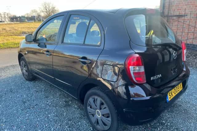 Nissan Micra (2012) thumbnail 4