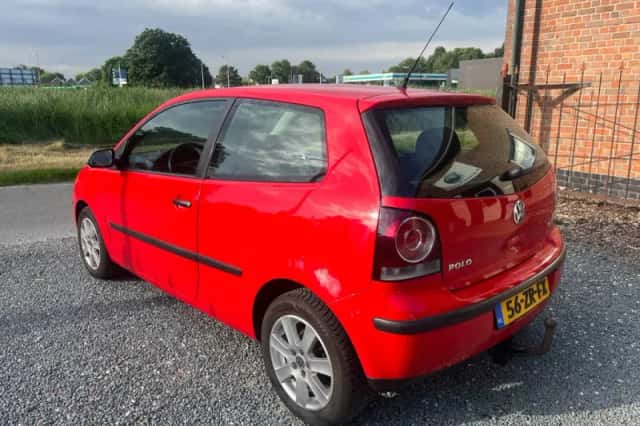 Volkswagen Polo (2008) thumbnail 3