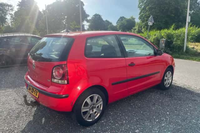 Volkswagen Polo (2008) thumbnail 5