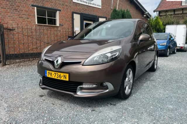 Renault Scénic (2012) thumbnail 1