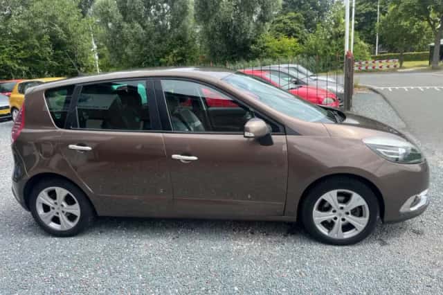 Renault Scénic (2012) thumbnail 6