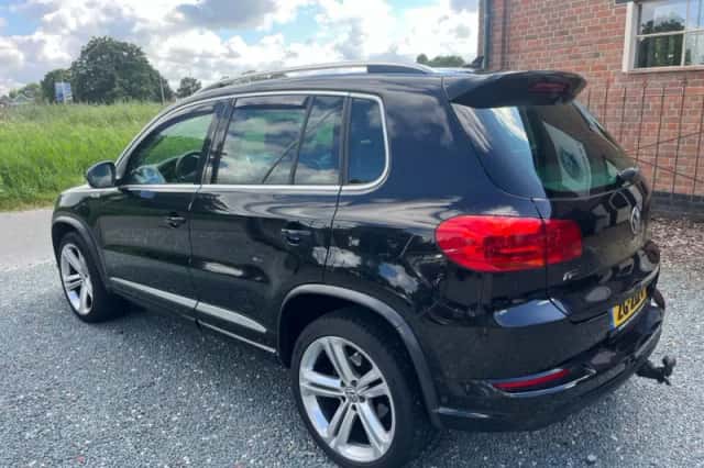Volkswagen Tiguan (2012) thumbnail 3