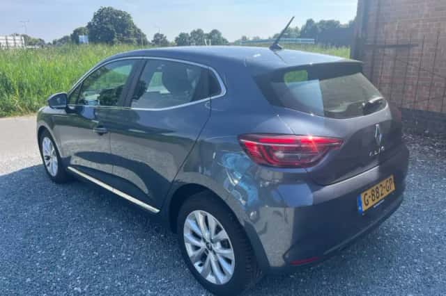 Renault Clio (2019) thumbnail 3
