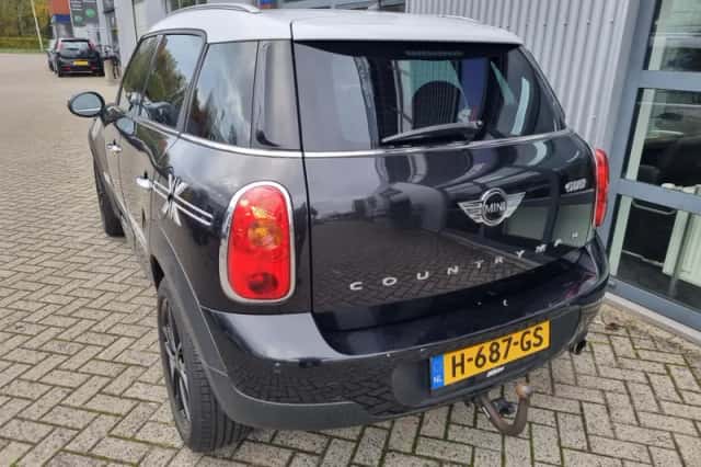 MINI Countryman (2012) thumbnail 4