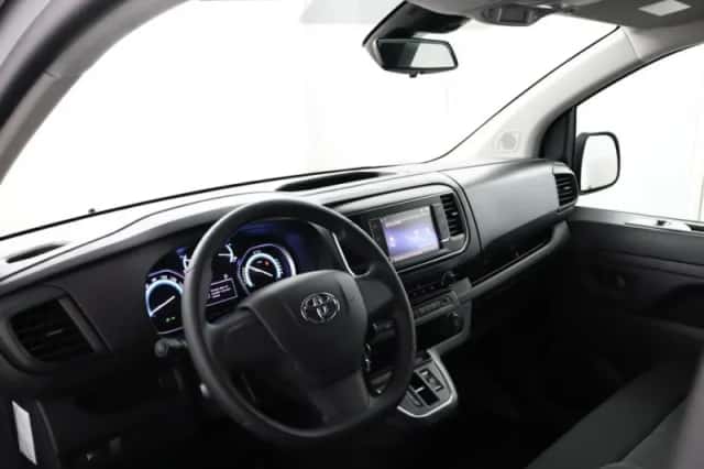 Toyota ProAce Electric Worker (2023) thumbnail 4