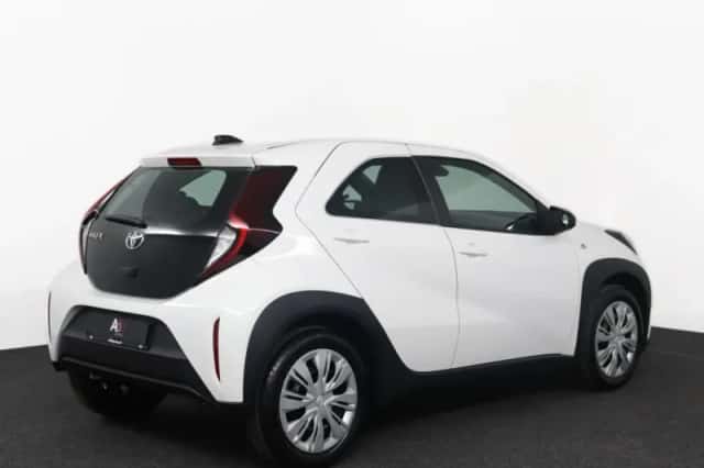 Toyota Aygo X (2025) thumbnail 2