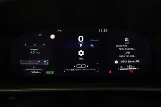Toyota Corolla Cross (2025) thumbnail 6