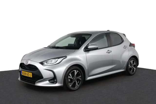Toyota Yaris (2025) thumbnail 1