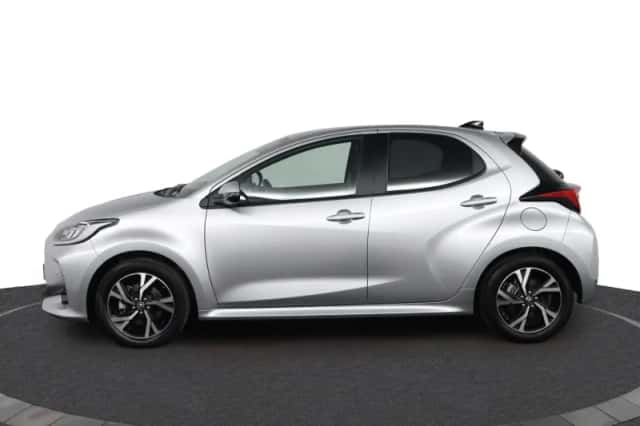 Toyota Yaris (2025) thumbnail 3