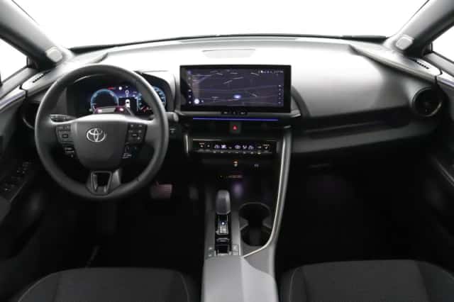 Toyota C-HR (2026) thumbnail 4