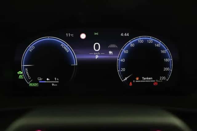 Toyota C-HR (2026) thumbnail 6
