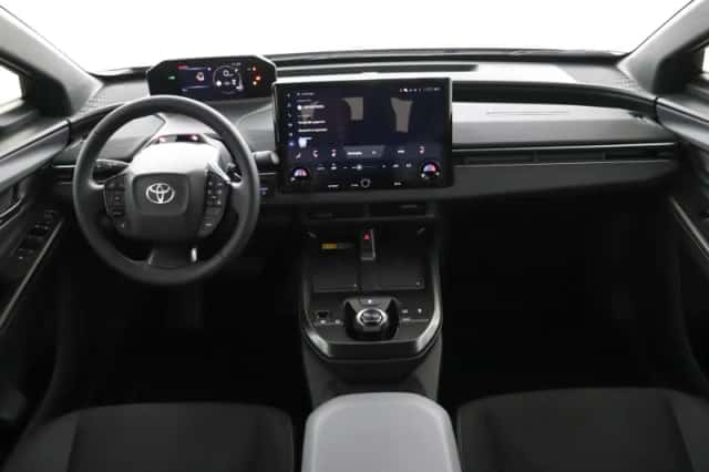 Toyota C-HR+ (2026) thumbnail 4