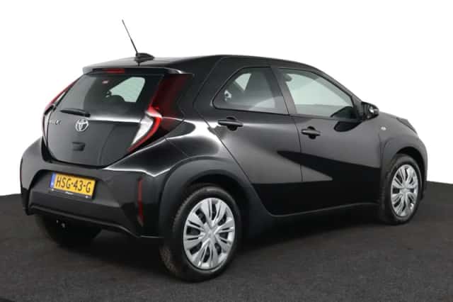 Toyota Aygo X (2025) thumbnail 2