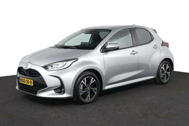 Toyota Yaris (2025) thumbnail 1