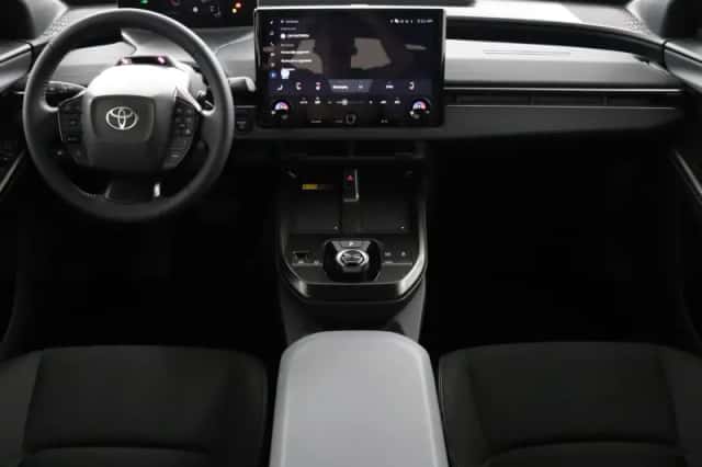 Toyota C-HR+ (2026) thumbnail 4