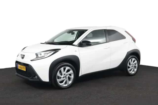 Toyota Aygo X (2022) thumbnail 1