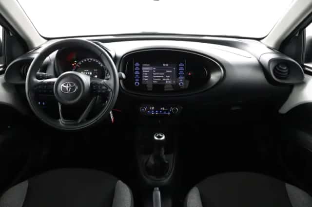 Toyota Aygo X (2022) thumbnail 4