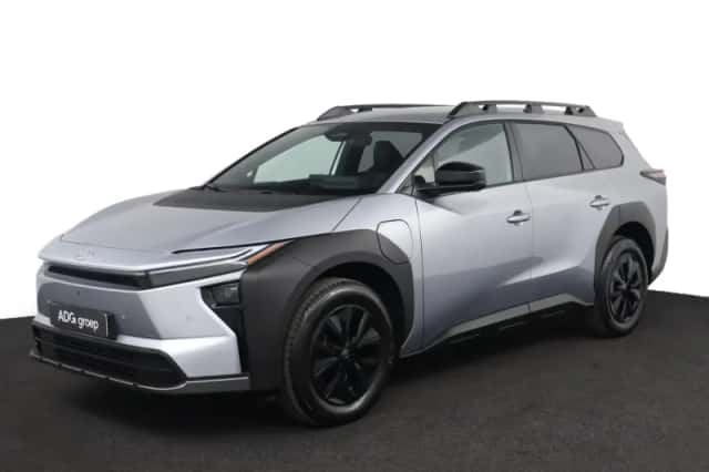 Toyota bZ4X (2026) thumbnail 1