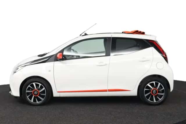 Toyota Aygo (2019) thumbnail 3