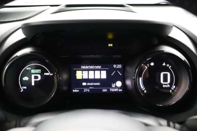Toyota Yaris (2021) thumbnail 6