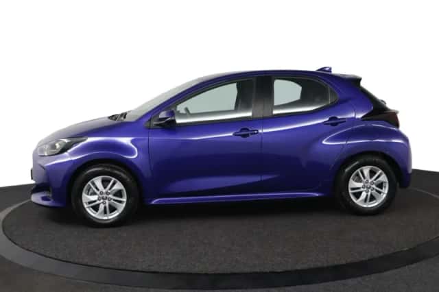 Toyota Yaris (2025) thumbnail 3