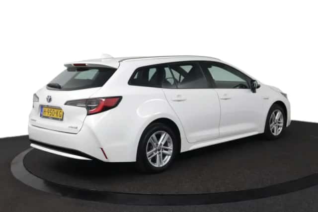 Toyota Corolla (2020) thumbnail 2