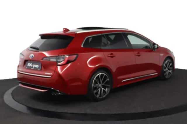 Toyota Corolla (2019) thumbnail 2