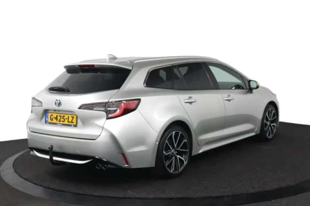 Toyota Corolla (2019) thumbnail 2