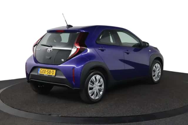 Toyota Aygo X (2025) thumbnail 2