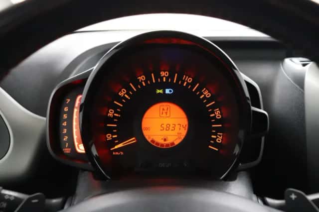 Toyota Aygo (2016) thumbnail 6