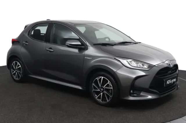 Toyota Yaris (2020) thumbnail 3