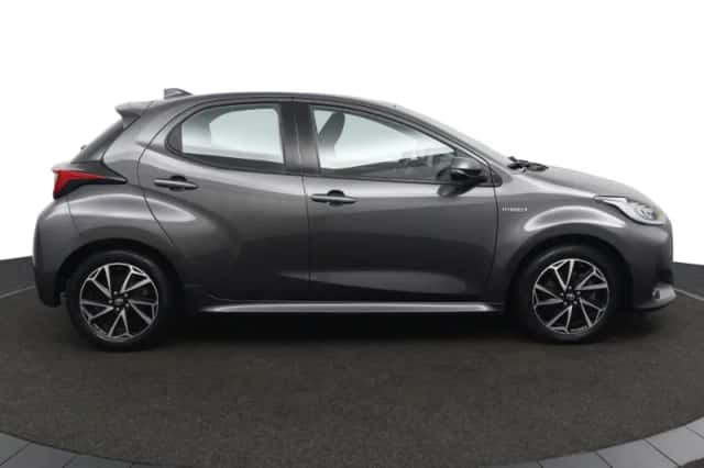 Toyota Yaris (2020) thumbnail 6