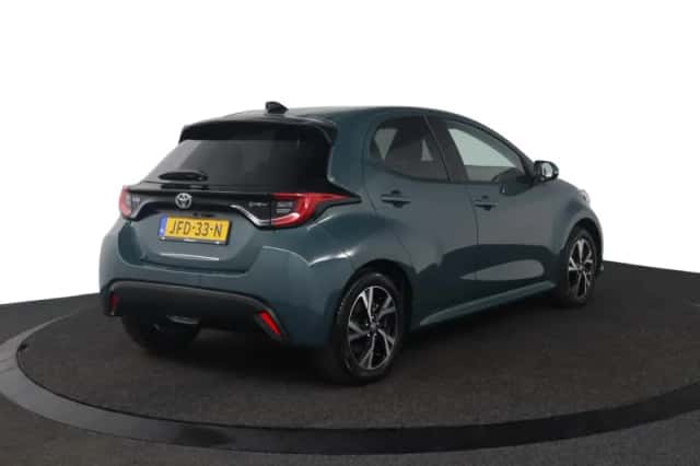 Toyota Yaris (2025) thumbnail 2