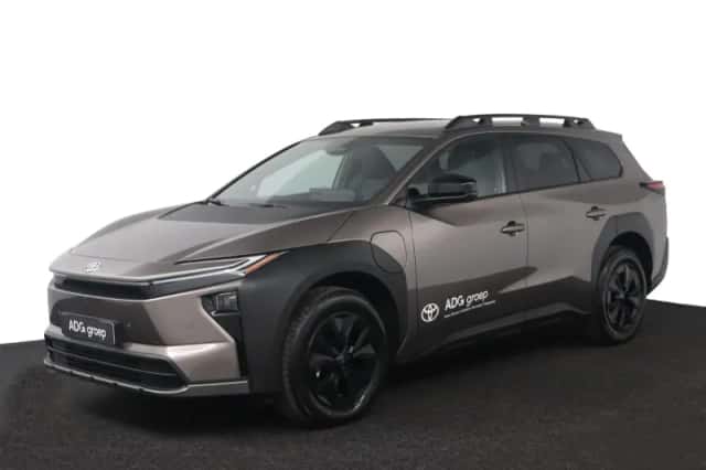 Toyota bZ4X (2026) thumbnail 1