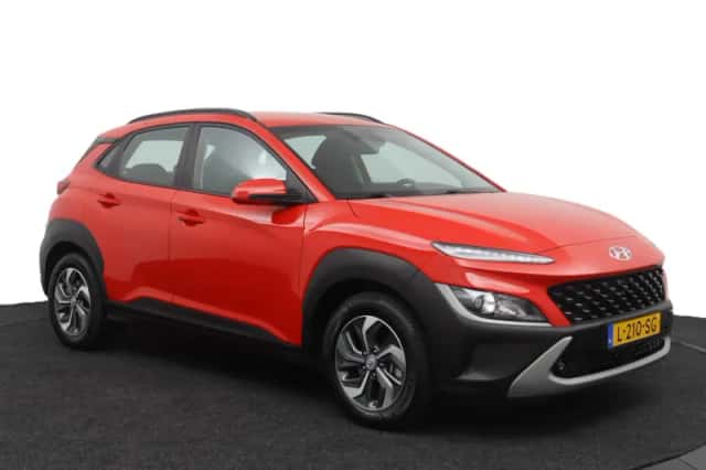 Hyundai Kona (2021) thumbnail 2