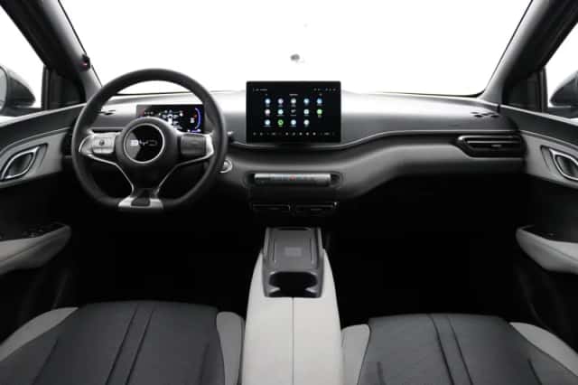 BYD Dolphin Surf (2026) thumbnail 4