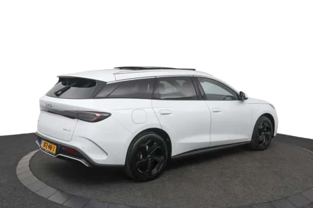 BYD SEAL 6 (2025) thumbnail 2