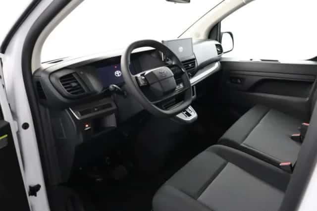 Toyota ProAce Electric Worker (2024) thumbnail 4